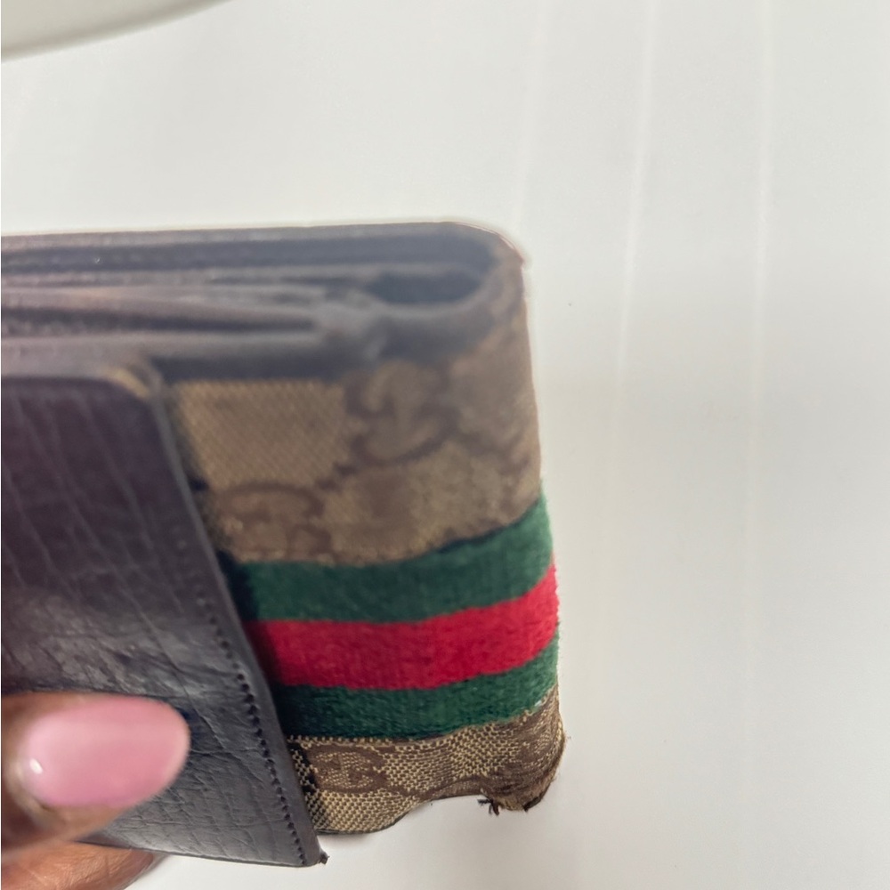 Gucci Brown and Green Monogram Wallet - Picture 10 of 11
